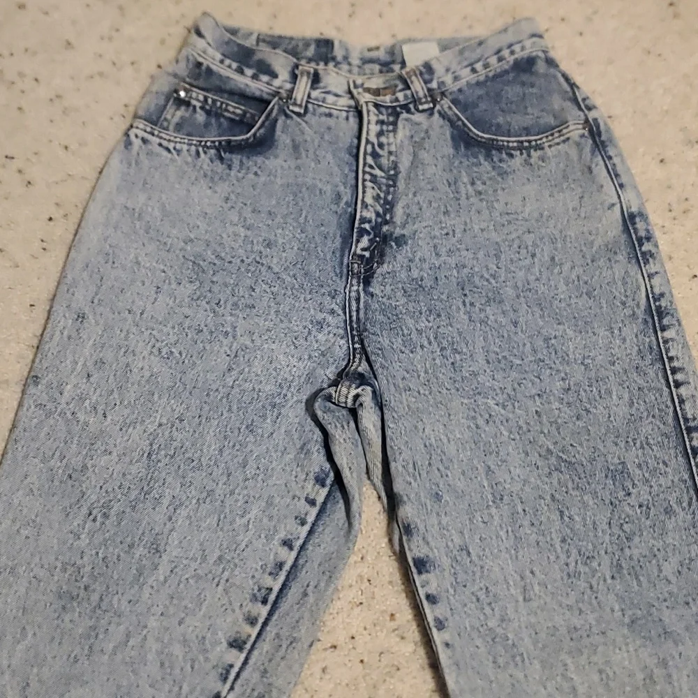 Preloved Levi's s 900 Silver Tab